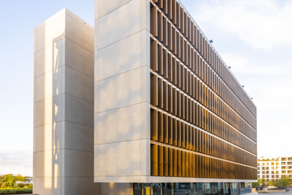 REInvest erwirbt Bronze Gate in Luxemburg für 65 Millionen Euro
